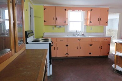 317 Meadow St, Sanbornville, NH 03872 - photo 4