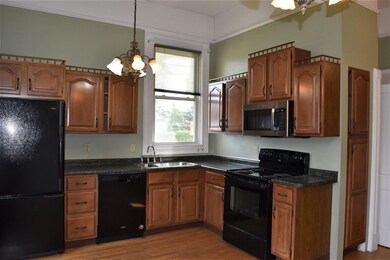 93 Center St, Rutland, VT 05701 - photo 4