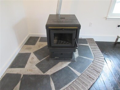 3918 Main St, Slatington, PA 18080 - photo 4