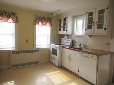 30 Vernon St, Saco, ME 04072 - photo 2
