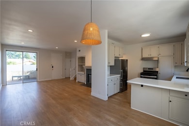 13901 Olive View Dr unit 68, Sylmar, CA 91342 - photo 3