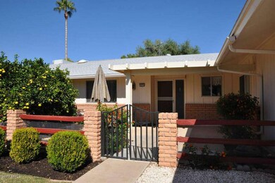 10722 W Hatcher Rd, Sun City, AZ 85351 - photo 2