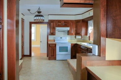 100 Maple St, Greenfield, MA 01301 - photo 6