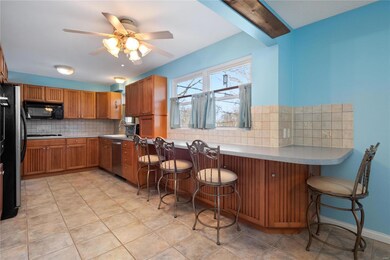 Lots of cabinet and counter space!