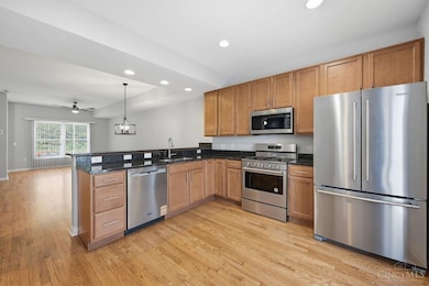 Fully Equipped Kitchen. New Stainless Steel Kitchen Appliances...Refrigerator, Oven/Range, Dish Washer, Micro-Wave, Garbage Disposal.