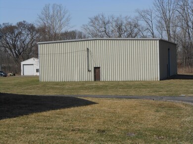 2665 N Court St, Circleville, OH 43113 - photo 5