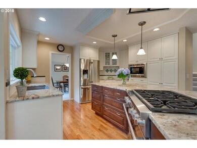 13535 SW Hiteon Ct, Beaverton, OR 97008 - photo 4