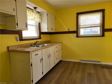 500 Idlewood Ave, Sheffield Lake, OH 44054 - photo 6