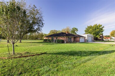 7218 Williams Rd, Pearland, TX 77584 - photo 2