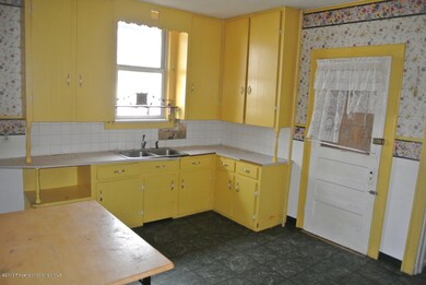 236 Putnam St, Scranton, PA 18508 - photo 3