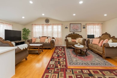 115 29 145th St, Jamaica, NY 11436 - photo 5