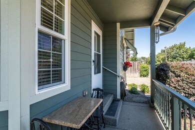 539 SW Leonard St, Grants Pass, OR 97526 - photo 4