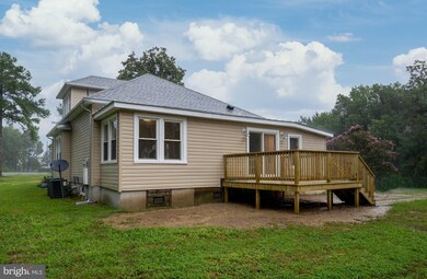 20794 Ridge Rd, Colonial Beach, VA 22443 - photo 2