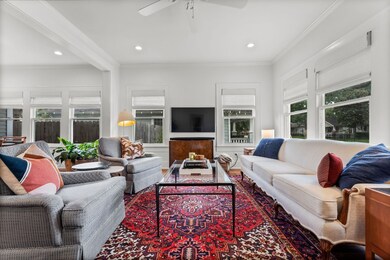 734 E 18th St, Houston, TX 77008 - photo 4