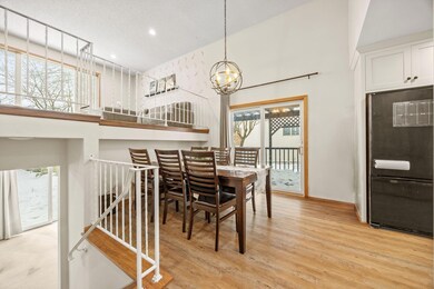 10485 Lee Dr, Eden Prairie, MN 55347 - photo 7