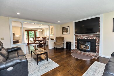 27 Thornton Rd, Londonderry, NH 03053 - photo 5