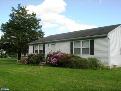 781 Chestnut Ave, Bridgeton, NJ 08302 - photo 2