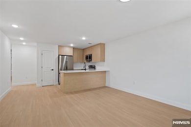 7 Montclair Ave, Paterson, NJ 07503 - photo 2