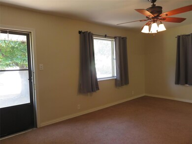 908 Leeper Dr, Denison, TX 75020 - photo 6