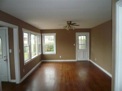 1507 Kefauver St, Manchester, TN 37355 - photo 2