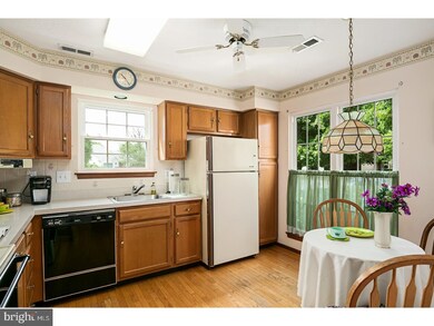 430 Elderberry Ct, Mount Laurel, NJ 08054 - photo 4