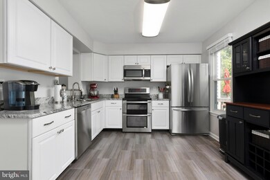 3 Lanhill Ct, Halethorpe, MD 21227 - photo 2