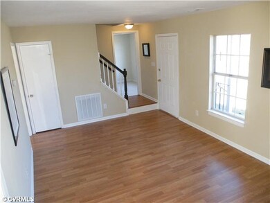 Living Room - bright, open spacious, & new laminat