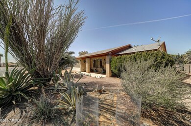 103-FrontRight_Exterior