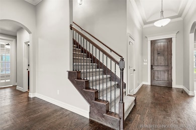 Entry/Stairs/Hallway