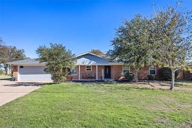 2607 Oaks Dr, Granbury, TX 76049 - photo 3