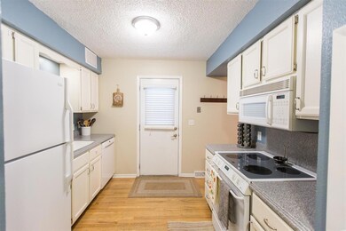 4174 Aspen Ct, Waterloo, IA 50701 - photo 7