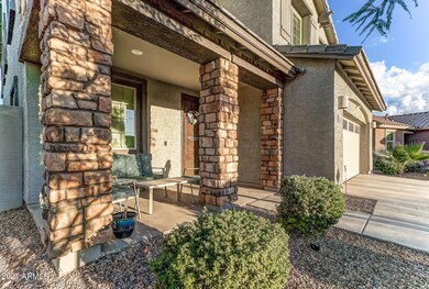 103-FrontPorch_Entry