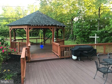 12715 Old Fort Rd, Fort Washington, MD 20744 - photo 2