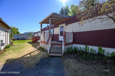 823 Valley Street-7