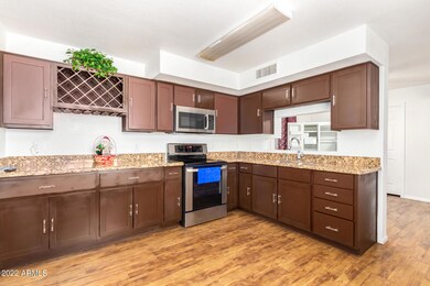 2649 N 49th Ave, Phoenix, AZ 85035 - photo 7