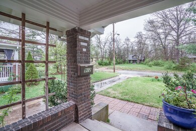 912WBroadway-29