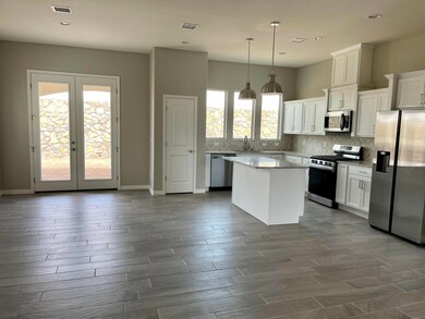 13815 Paseo de Plata Dr, Horizon City, TX 79928 - photo 5