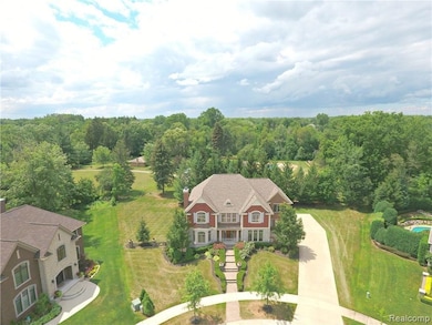 26131 Sunbury Ct unit 35, Novi, MI 48374 - photo 2