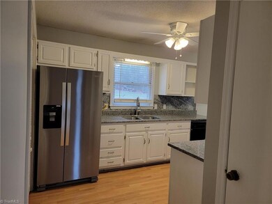 134 Robinhood Loop, Statesville, NC 28625 - photo 6