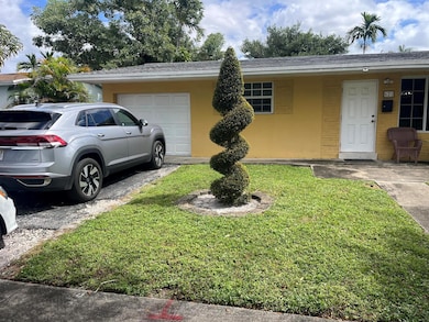 621 SW 68th Ave, Pembroke Pines, FL 33023 - photo 2