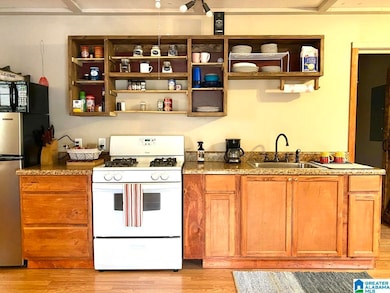 640 Gilman Bend Rd, Hayden, AL 35079 - photo 2