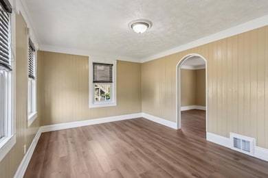 5-web-or-mls-16th Ave-3105-005