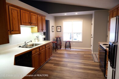 604 White Pine Blvd, Lansing, MI 48917 - photo 6