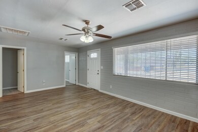 416 N Ocotillo Dr-8