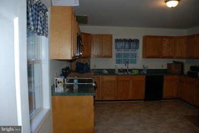 6377 Burr Hill Rd, Rhoadesville, VA 22542 - photo 5