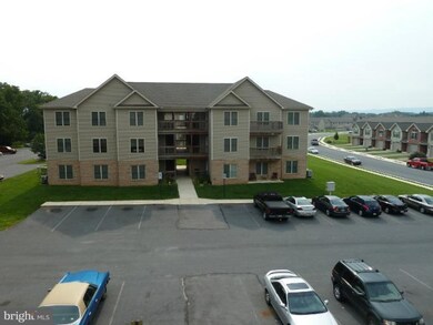 770 Bassett Dr, Chambersburg, PA 17201 - photo 6