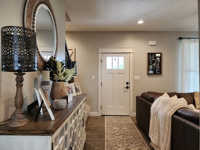 654 Vista Glen Dr, Terre Haute, IN 47803 - photo 4