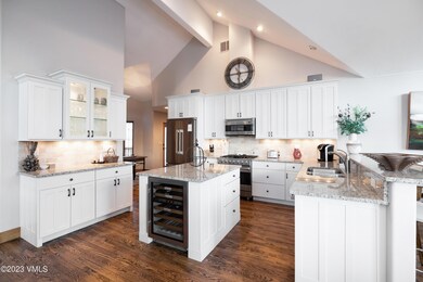 723_june_creek_dr_west_interior_kitchen