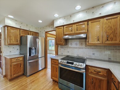 4807 Snapjack Cir, Naperville, IL 60564 - photo 7