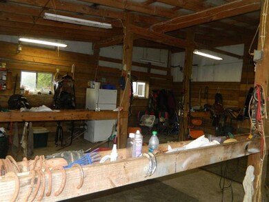 365 Coble Rd, Shelbyville, TN 37160 - photo 5